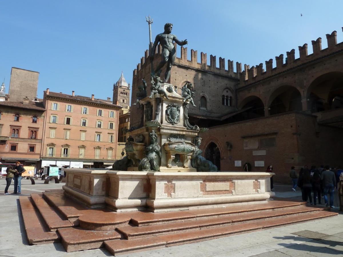 Soleluna Fiera 6 Rooms Bologna Kültér fotó